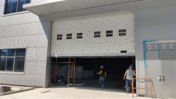 硬質渦輪快卷門走進張家港愛麗家居科技股份有限公司