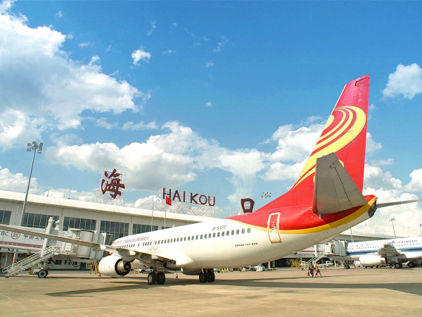 鋼（gāng）質複合型防火卷簾門走進海口美蘭機場二（èr）期擴建項（xiàng）目